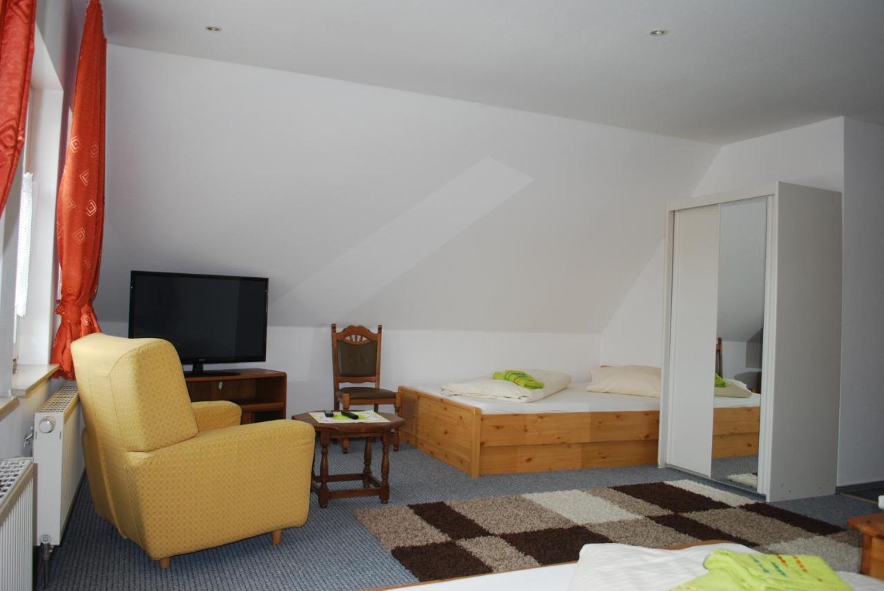 Landhotel Bienstadt Georgenthal  Exterior foto